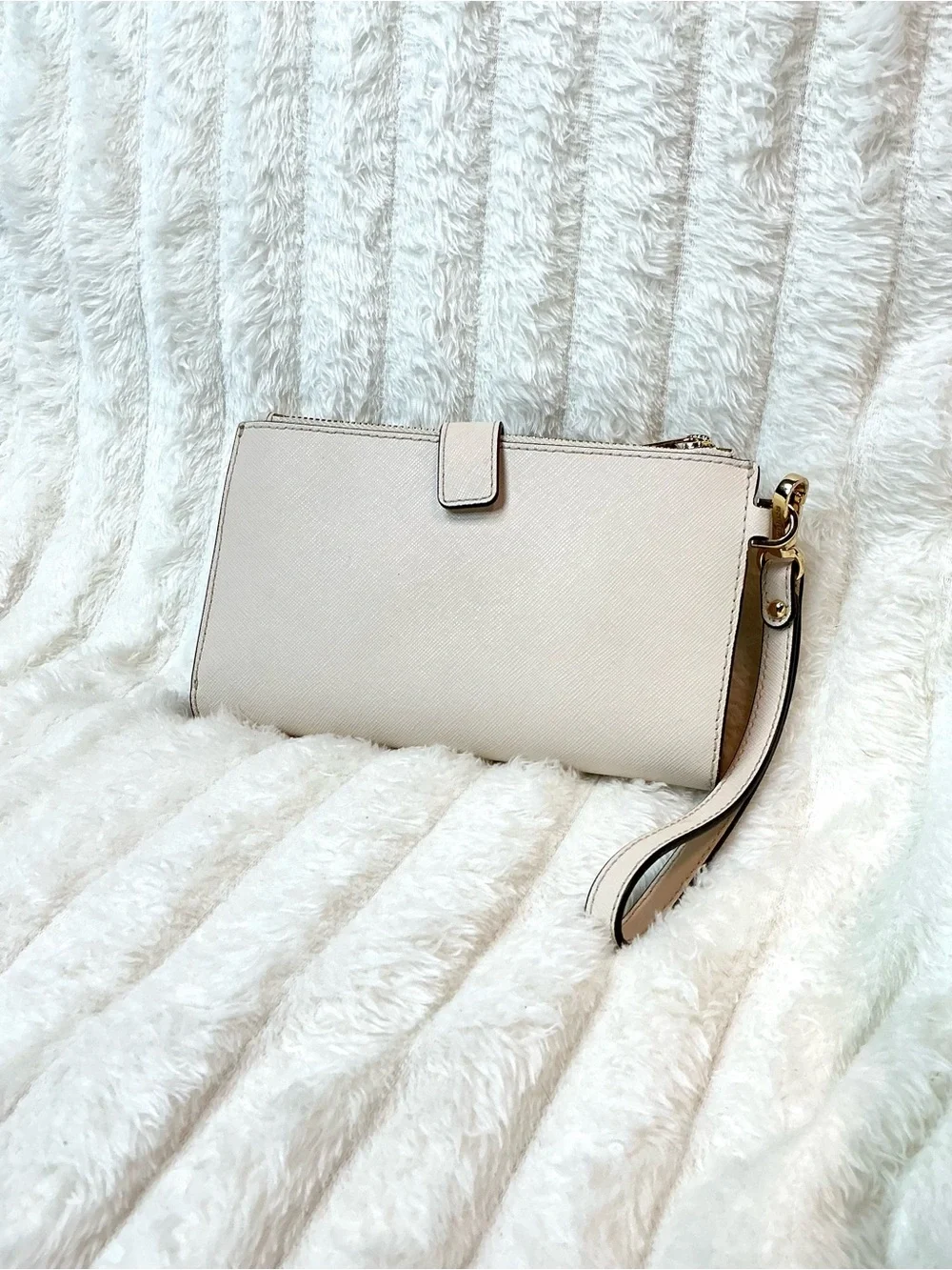 Michael Kors | Jet Set White Saffiano Leather Wristlet Wallet Clutch EUC